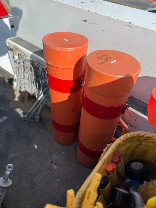 Lined Out Insulating Blanket Canister Holder - Shopena Supply